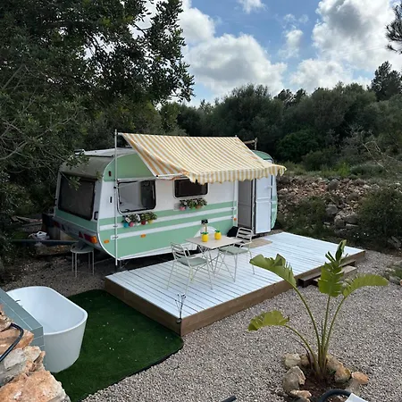 Caravan By Noches De Calig مكان تخييم *